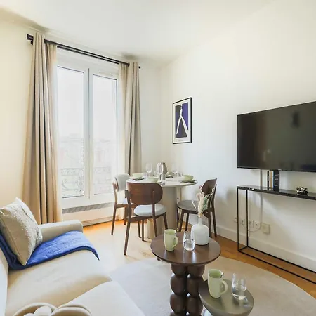 Charming Flat -1br-4p- 17e Paříž