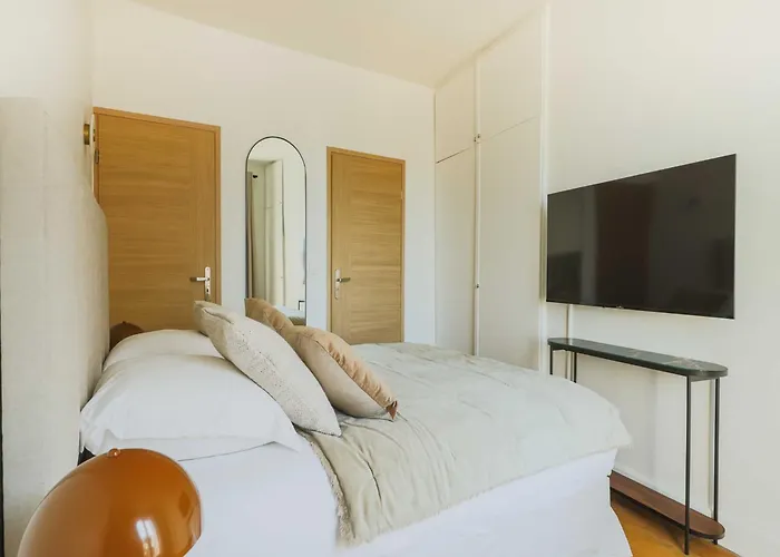 Charming Flat -1br-4p- 17e
